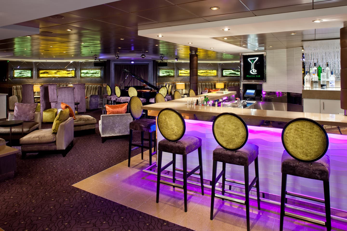 Holland America Line / Michel Verdure