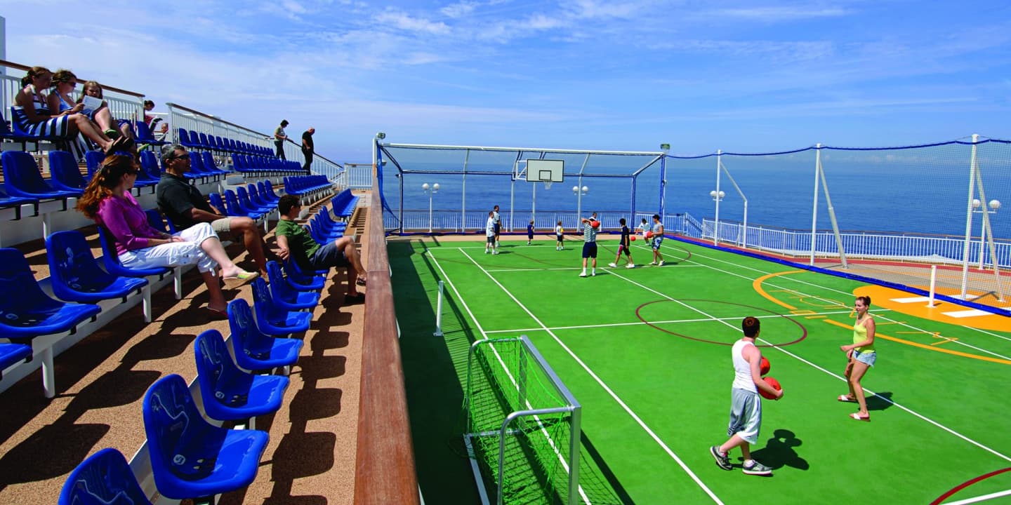 Norwegian Cruise Line / Michel Verdure