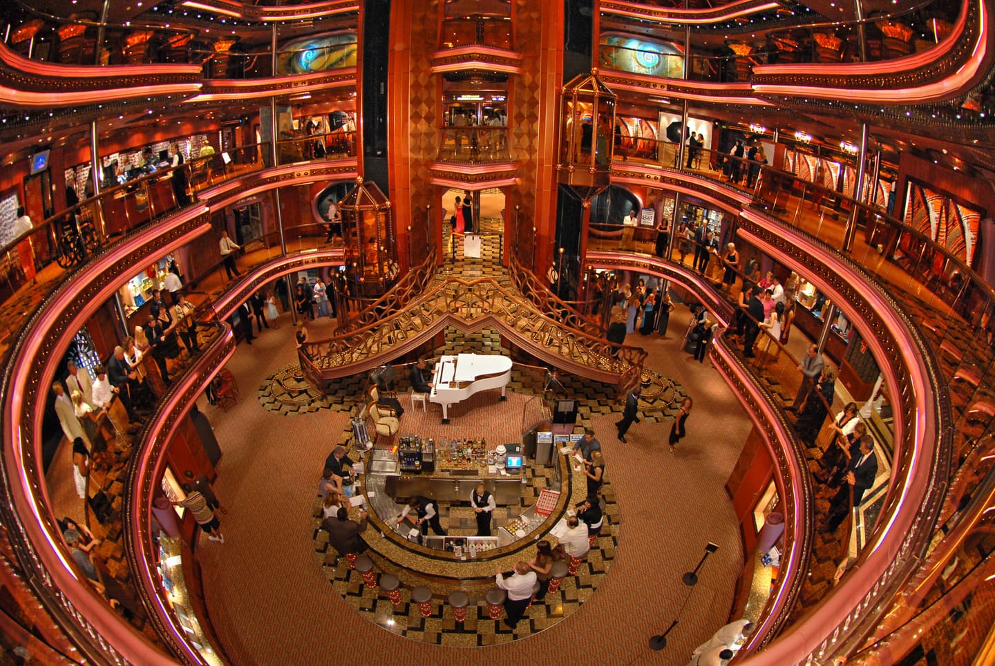 Carnival Cruise Line / Andy Newman