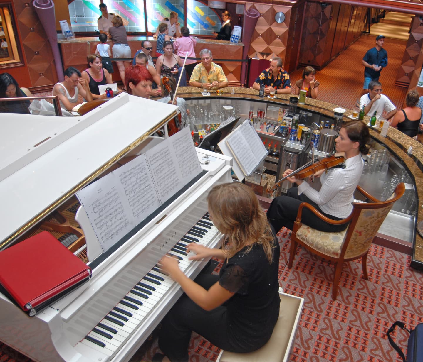 Carnival Cruise Line / Andy Newman