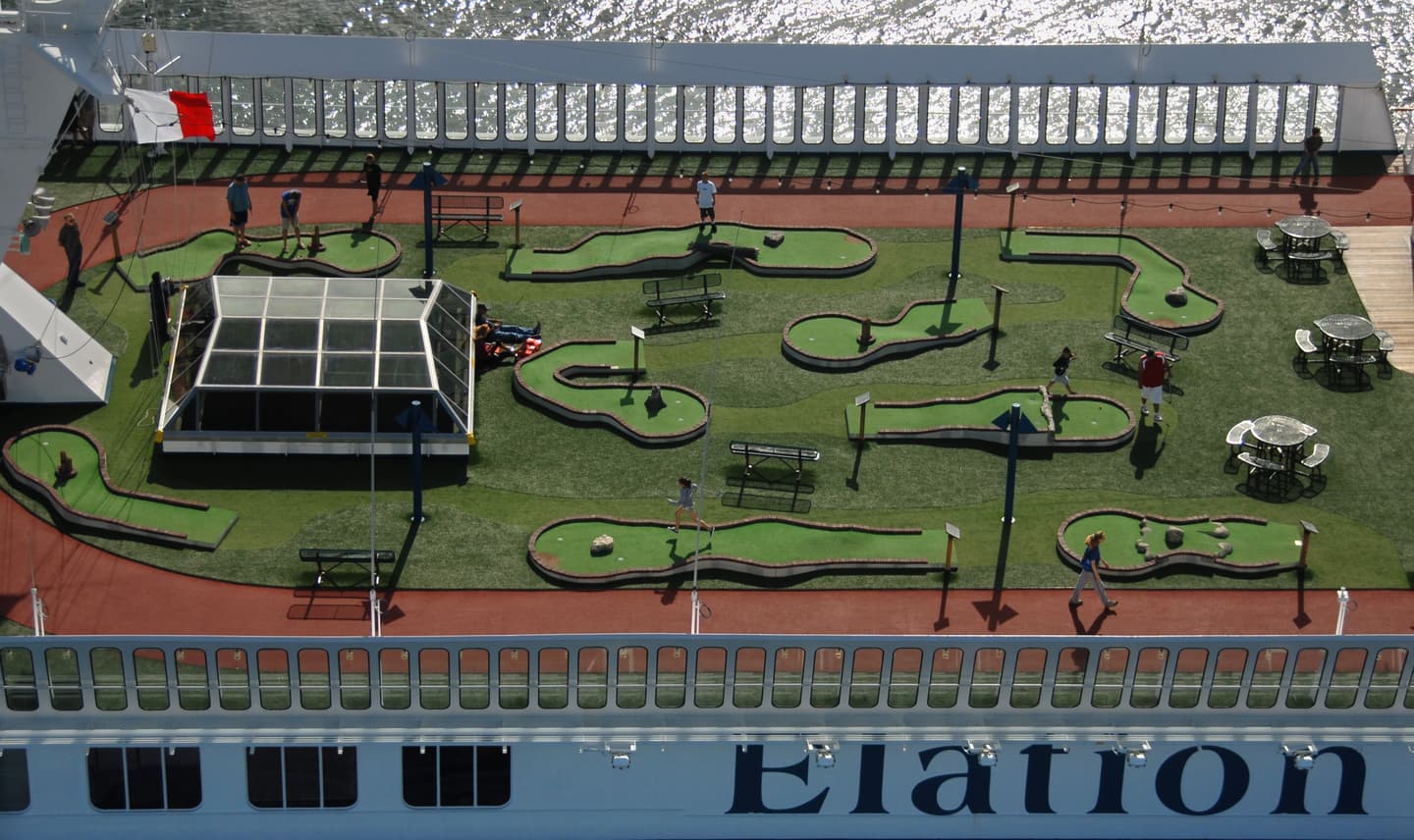 Carnival Cruise Line / Andy Newman