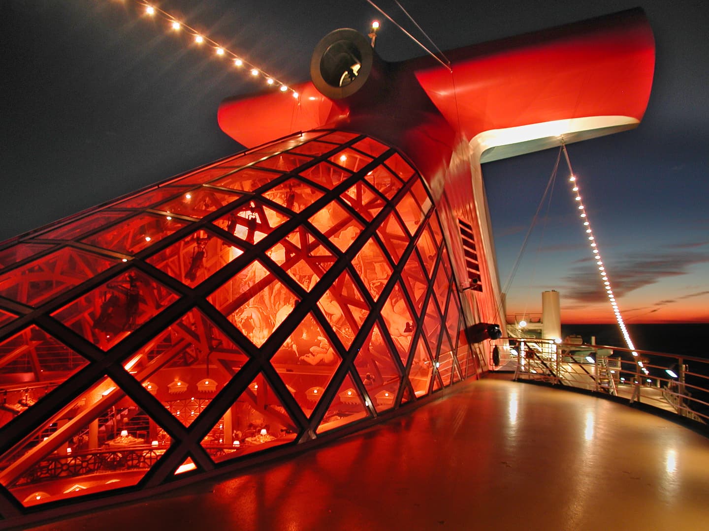 Carnival Cruise Line / Andy Newman