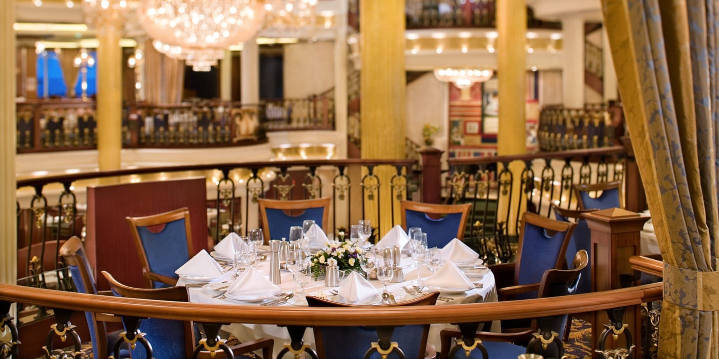 Royal Caribbean International / Michel Verdure