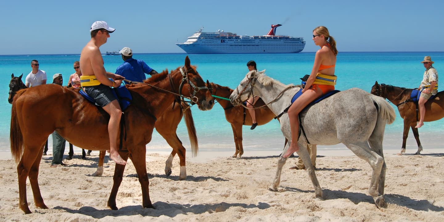 Carnival Cruise Line / Andy Newman